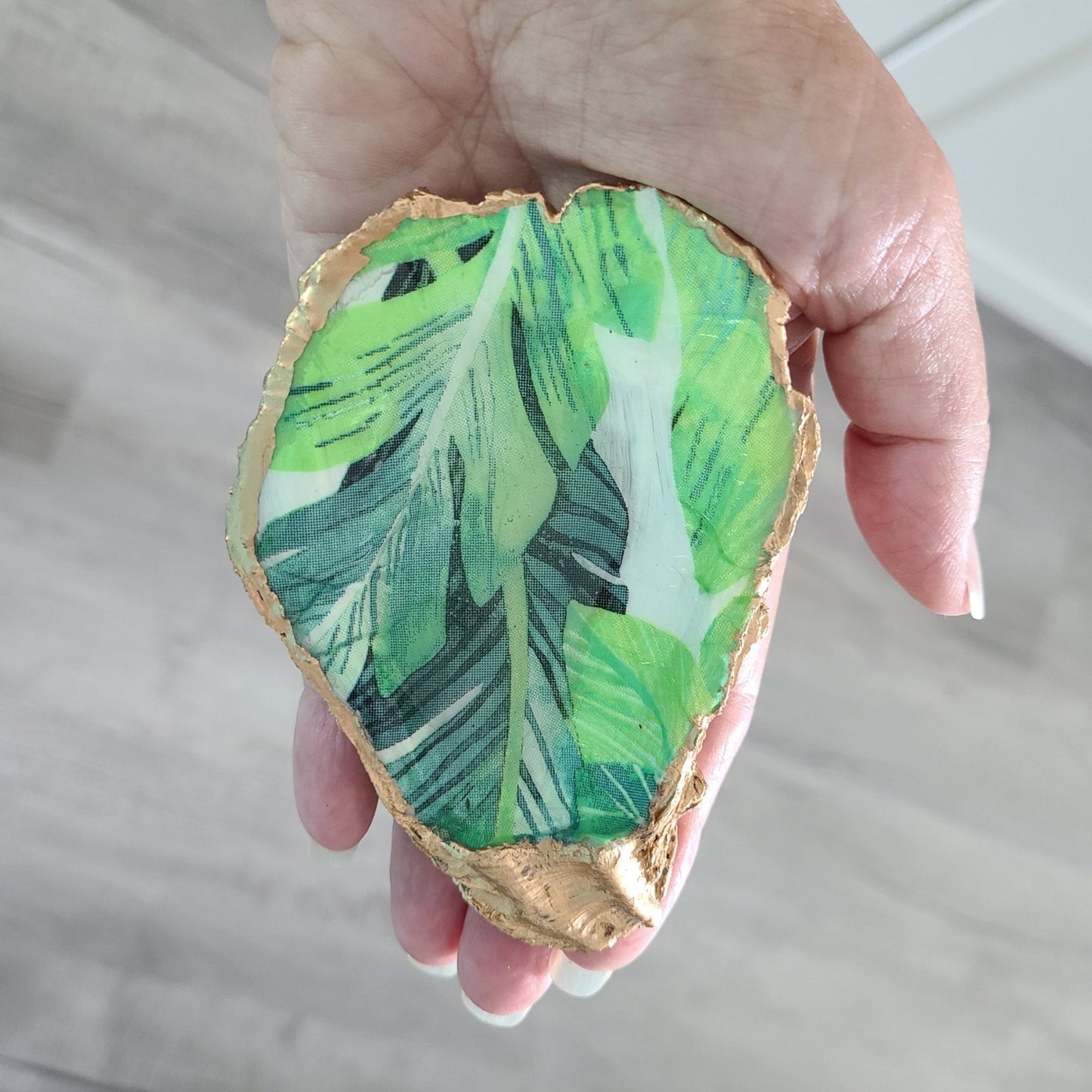 Tropical Leaf Design Oyster Shell Trinket Holder