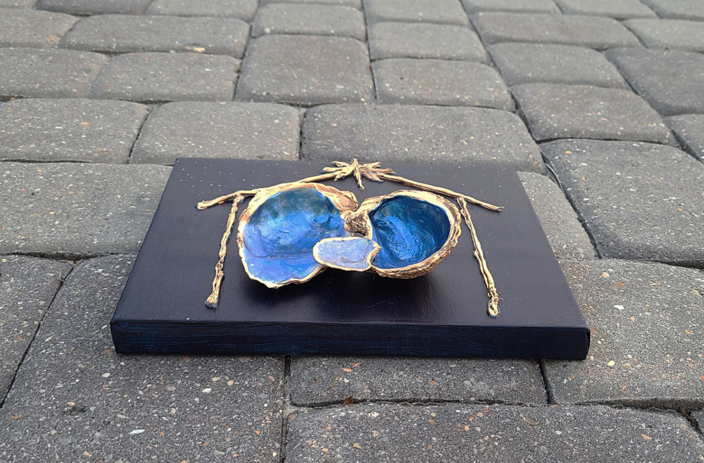 Real Oyster Shell Nativity Scene, 3-D Oyster Shell Artwork