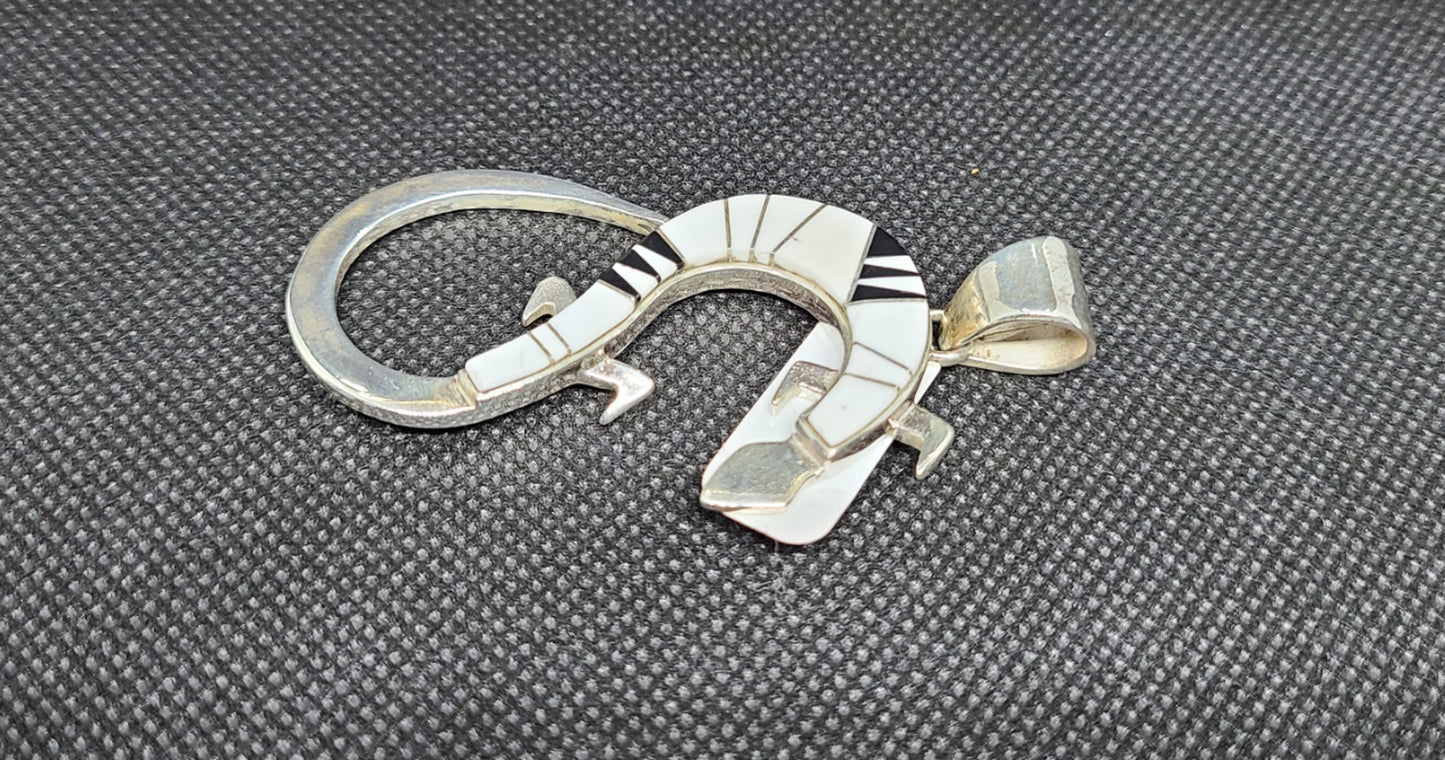 Large Lizard Sterling Silver Pendant, Inlay, White Buffalo, Onyx