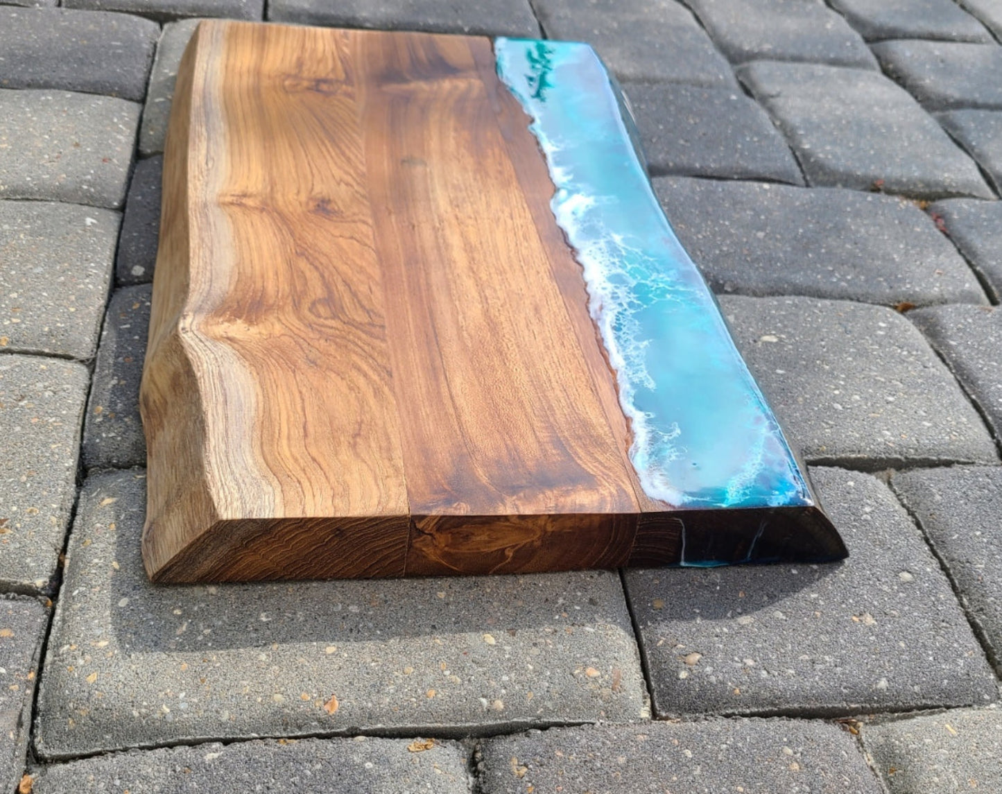 Thick Live Edge Cutting Board, Ocean Scene