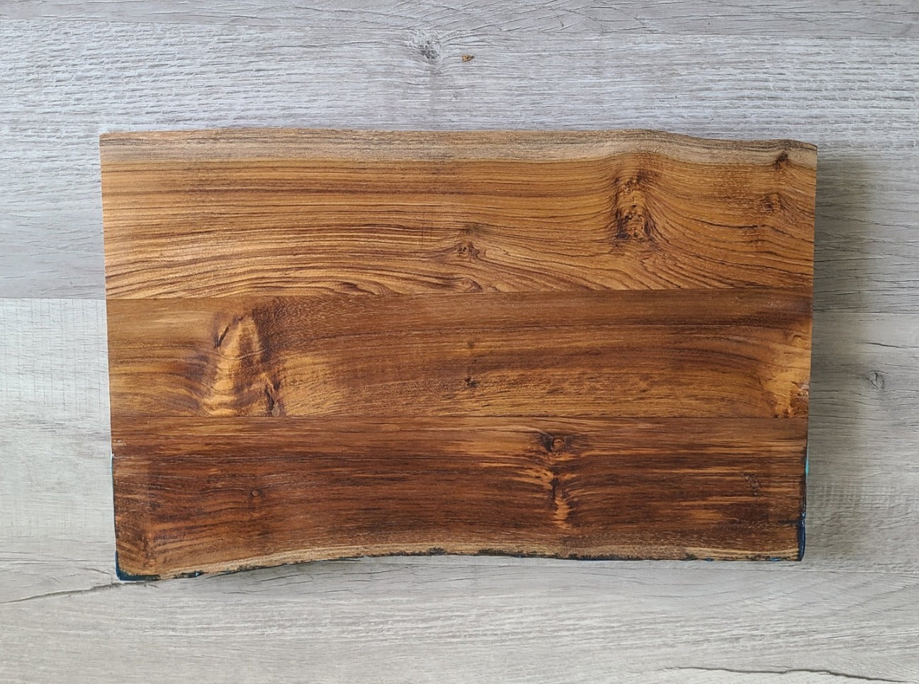 Thick Live Edge Cutting Board, Ocean Scene